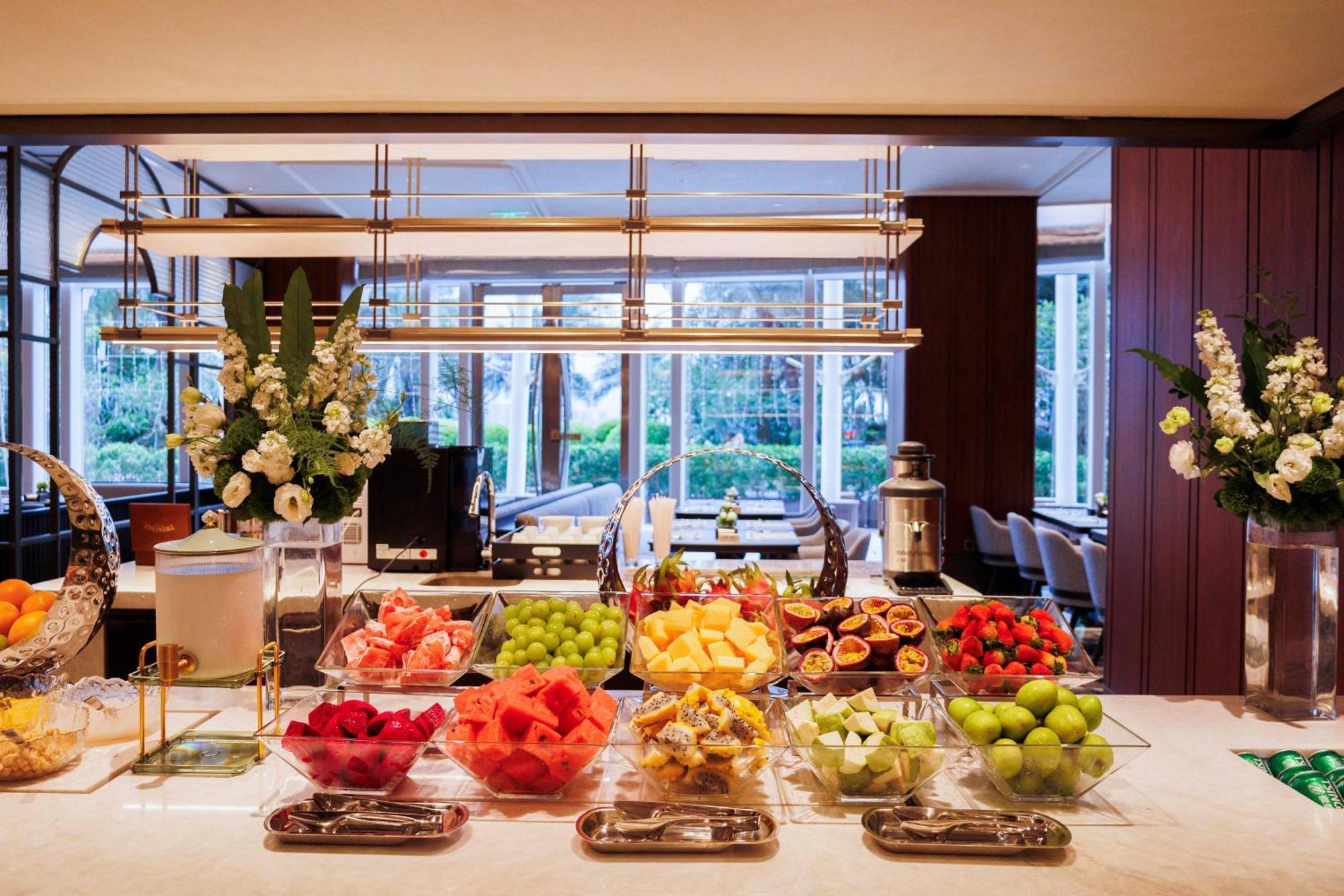 Intercontinental Haikou Seaview By Ihg Exteriör bild